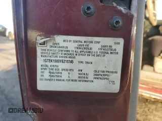 2000 GMC New Sierra 1500 SLE with VIN 1GTEK19V9YE210745, listed as a Copart auction lot 82035454 with 250,248 mi miles and Salvage Title. Bid and sale history available at carsss.com. Image 13.