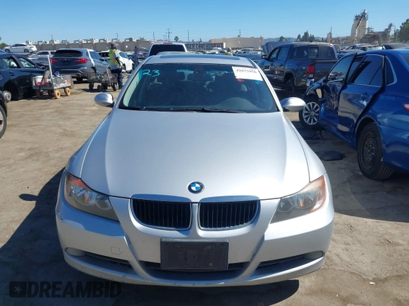 2007 BMW 3 Series 328i with VIN WBAVC53537FZ80538, listed as a IAAI auction lot 42675956 with 235,056 mi miles and . Bid and sale history available at DreamBid. Image 12.