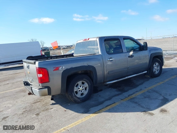 2007 Chevrolet Silverado 1500 LTZ with VIN 2GCEK13MX71529698, listed as a IAAI auction lot 41590698 with 244,705 mi miles. Bid and sale history available at carsss.com. Image 4.