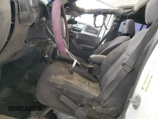 2013 Jeep Wrangler Unlimited Sport z VIN 1C4BJWDG8DL513680, wystawiony jako Copart lot #53805485 z przebiegiem 135 676 mil mil oraz Szkoda całkowita • Salvage title. Historia ofert i sprzedaży dostępna na DreamBid. Obrazek 7.