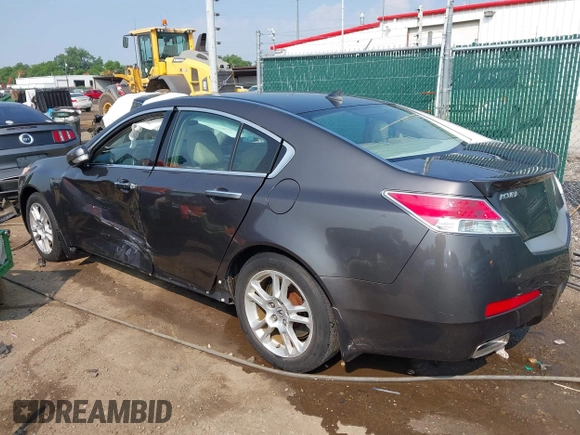 2010 Acura TL Technology z VIN 19UUA8F57AA011946, wystawiony jako IAAI lot #42398799 z przebiegiem 181 476 mil mil oraz . Historia ofert i sprzedaży dostępna na DreamBid. Obrazek 3.