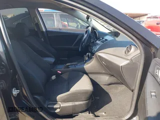 2013 Mazda 3 i SV with VIN JM1BL1TF2D1799625, listed as a IAAI auction lot 41877692 with 145,967 mi miles and . Bid and sale history available at DreamBid. Image 5.