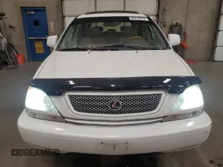2002 Lexus RX 300 with VIN JTJHF10U320277560, listed as a Copart auction lot 84728674 with 198,399 mi miles and Salvage Title. Bid and sale history available at carsss.com. Image 5.