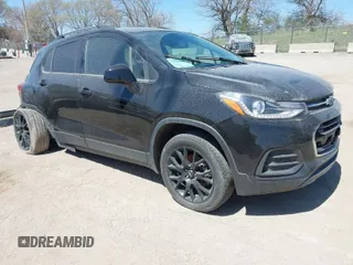 2021 Chevrolet Trax LT with VIN KL7CJPSB0MB340466, listed as a IAAI auction lot 42044241 with 27,019 mi miles. Bid and sale history available at carsss.com. Image 1.
