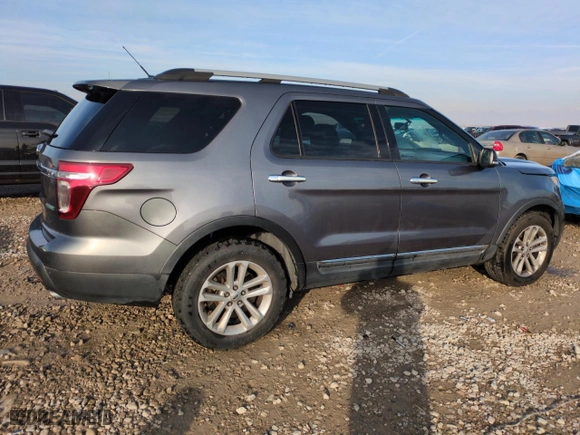 2014 Ford Explorer XLT with VIN 1FM5K7D97EGA33007, listed as a Copart auction lot 82431224 with 131,083 mi miles and Salvage Title. Bid and sale history available at carsss.com. Image 3.