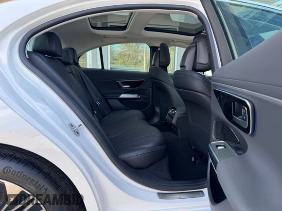 2025 Mercedes-Benz E 350 with VIN W1KLF4HB9SA111397, listed as a Copart auction lot 48554255 with 50 mi miles and Clean Title. Bid and sale history available at DreamBid. Image 6.