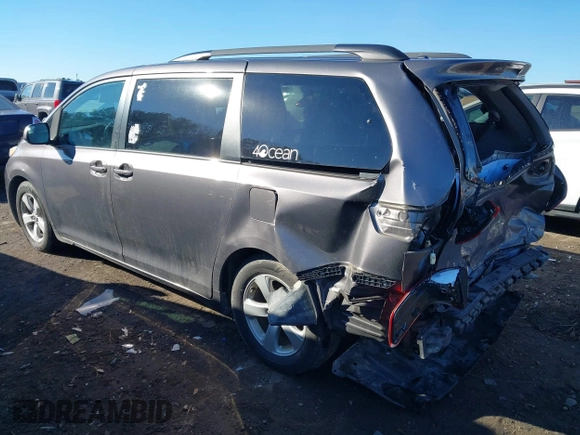 2017 Toyota Sienna LE Auto Access Seat с VIN 5TDKZ3DC9HS772056, выставлен на аукционе IAAI как лот 41435461 с пробегом 158 777 миль миль и . История ставок и продаж доступна на DreamBid. Изображение 3.
