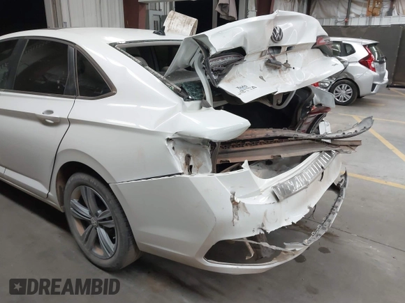 2024 Volkswagen Jetta SE с VIN 3VW7M7BU4RM013899, выставлен на аукционе IAAI как лот 42455474 с пробегом 34 478 миль миль и . История ставок и продаж доступна на DreamBid. Изображение 6.