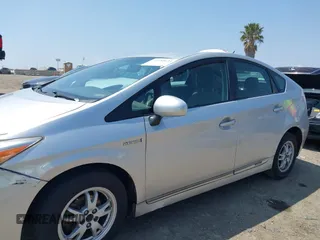 2011 Toyota Prius I z VIN JTDKN3DU6B1375252, wystawiony jako IAAI lot #42180634 z przebiegiem 132 325 mil mil oraz . Historia ofert i sprzedaży dostępna na DreamBid. Obrazek 14.