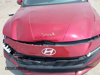 2024 Hyundai Elantra SE with VIN KMHLL4DG7RU844685, listed as a IAAI auction lot 42335520 with 2,534 mi miles and . Bid and sale history available at DreamBid. Image 10.