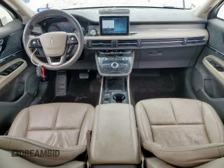 2022 Lincoln Corsair Standard z VIN 5LMCJ1C99NUL22171, wystawiony jako Copart lot #58306465 z przebiegiem 26 442 mil mil oraz Szkoda całkowita • Salvage title. Historia ofert i sprzedaży dostępna na DreamBid. Obrazek 8.