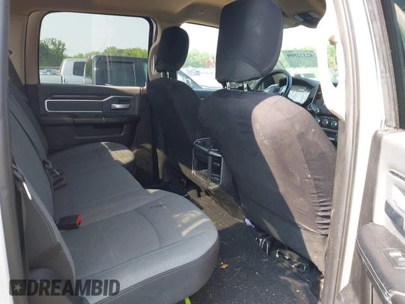 2019 Ram 2500 Big Horn with VIN 3C6UR5DJ1KG570506, listed as a IAAI auction lot 42372500 with 76,161 mi miles and . Bid and sale history available at DreamBid. Image 8.