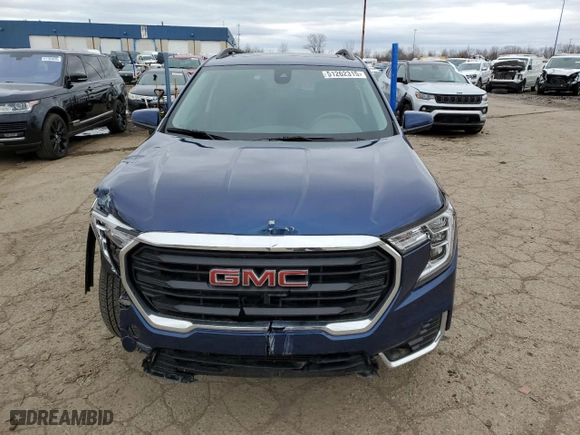 2022 GMC Terrain SLE with VIN 3GKALTEV3NL222273, listed as a Copart auction lot 51262315 with 8,890 mi miles and Clean Title. Bid and sale history available at carsss.com. Image 5.