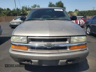 2002 Chevrolet Blazer LS с VIN 1GNDT13W02K126453, выставлен на аукционе Copart как лот 62340355 с пробегом 287 687 миль миль и Списание • Salvage title. История ставок и продаж доступна на DreamBid. Изображение 5.