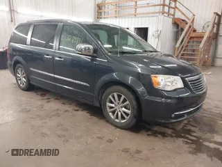 2014 Chrysler Town & Country Touring L с VIN 2C4RC1CG1ER461038, выставлен на аукционе IAAI как лот 42289881 с пробегом 166 737 миль миль и . История ставок и продаж доступна на DreamBid. Изображение 1.