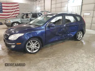 2011 Hyundai Elantra Touring SE with VIN KMHDC8AE0BU092798, listed as a Copart auction lot 84217814 with 182,987 mi miles and Salvage Title. Bid and sale history available at carsss.com. Image 1.