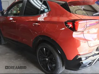 2024 Buick Encore GX Sport Touring z VIN KL4AMDSL8RB032942, wystawiony jako IAAI lot #42639028 z przebiegiem 376 mil mil oraz . Historia ofert i sprzedaży dostępna na DreamBid. Obrazek 3.