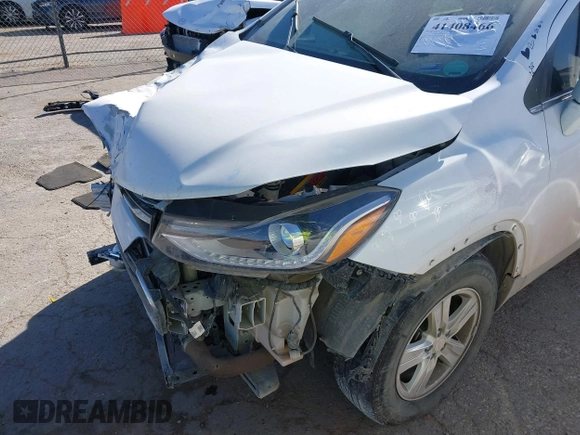 2019 Chevrolet Trax LT with VIN 3GNCJLSB0KL150987, listed as a IAAI auction lot 41408466 with 113,451 mi miles and . Bid and sale history available at carsss.com. Image 6.