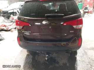 2014 Kia Sorento LX with VIN 5XYKT3A63EG429977, listed as a IAAI auction lot 41537822 with 121,423 mi miles. Bid and sale history available at carsss.com. Image 16.