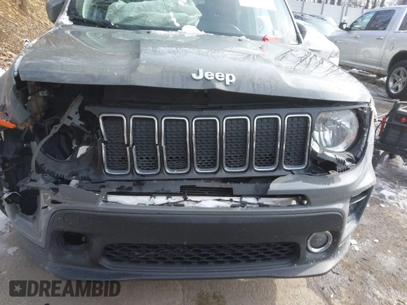 2020 Jeep Renegade Latitude with VIN ZACNJBBBXLPM06330, listed as a IAAI auction lot 41601086 with 92,320 mi miles. Bid and sale history available at carsss.com. Image 12.