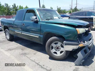 2005 Chevrolet Silverado 1500 LS with VIN 2GCEC19V351150083, listed as a IAAI auction lot 42549403 with 191,866 mi miles and . Bid and sale history available at DreamBid. Image 1.