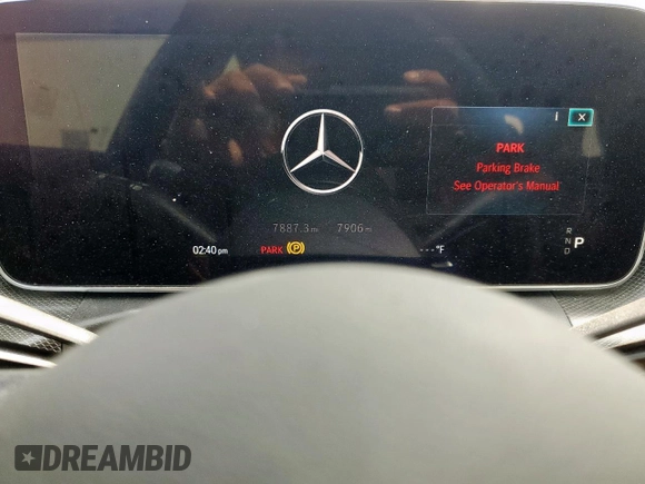 2024 Mercedes-Benz C 300 z VIN W1KAF4GB2RR218022, wystawiony jako Copart lot #51552635 z przebiegiem 7 906 mil mil oraz Szkoda całkowita • Salvage title. Historia ofert i sprzedaży dostępna na DreamBid. Obrazek 9.