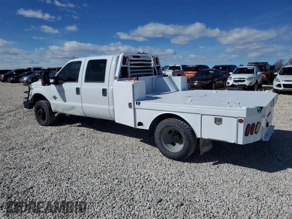 2015 Ford F-350 XL z VIN 1FD8W3HT3FEC63060, wystawiony jako Copart lot #50241925 z przebiegiem 240 742 mil mil oraz Czysty tytuł • Clean title. Historia ofert i sprzedaży dostępna na DreamBid. Obrazek 2.