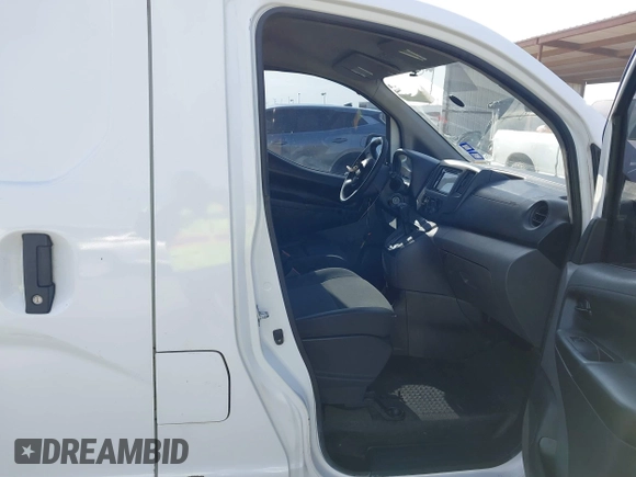 2016 Nissan NV200 S with VIN 3N6CM0KN6GK700678, listed as a IAAI auction lot 41586278 with 162,229 mi miles. Bid and sale history available at carsss.com. Image 5.