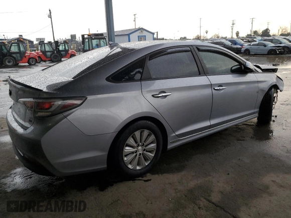 2016 Hyundai Sonata Hybrid SE with VIN KMHE24L17GA023593, listed as a Copart auction lot 39782034 with 79,575 mi miles. Bid and sale history available at carsss.com. Image 3.