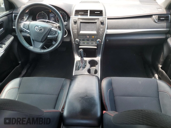 2017 Toyota Camry XLE z VIN 4T1BF1FK0HU402901, wystawiony jako Copart lot #58214405 z przebiegiem 85 148 mil mil oraz Szkoda całkowita • Salvage title. Historia ofert i sprzedaży dostępna na DreamBid. Obrazek 8.