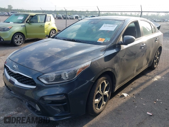 2021 Kia Forte LXS z VIN 3KPF24AD8ME263248, wystawiony jako IAAI lot #42110442 z przebiegiem 76 323 mil mil oraz . Historia ofert i sprzedaży dostępna na DreamBid. Obrazek 2.