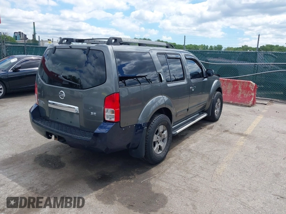2005 Nissan Pathfinder SE z VIN 5N1AR18W25C701343, wystawiony jako IAAI lot #42209613 z przebiegiem 231 149 mil mil oraz . Historia ofert i sprzedaży dostępna na DreamBid. Obrazek 4.