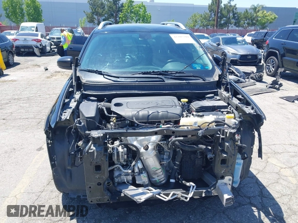 2019 Jeep Cherokee Latitude Plus z VIN 1C4PJLLB9KD248110, wystawiony jako IAAI lot #42205709 z przebiegiem 94 715 mil mil oraz . Historia ofert i sprzedaży dostępna na DreamBid. Obrazek 13.