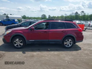 2014 Subaru Outback 2.5i Limited with VIN 4S4BRCNC7E3311039, listed as a IAAI auction lot 42102365 with 187,861 mi miles. Bid and sale history available at carsss.com. Image 14.