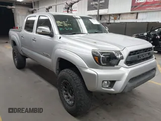 2013 Toyota Tacoma with VIN 3TMLU4EN0DM123507, listed as a IAAI auction lot 42691592 with 100,894 mi miles and . Bid and sale history available at DreamBid. Image 1.