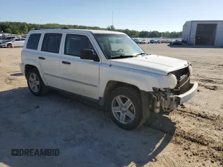 2008 Jeep Patriot Limited with VIN 1J8FF48W78D537275, listed as a Copart auction lot 55130325 with 114,123 mi miles and Salvage title. Bid and sale history available at DreamBid. Image 4.