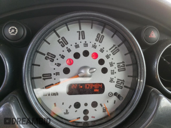 2006 MINI Hardtop with VIN WMWRC33546TK70683, listed as a Copart auction lot 54929365 with 109,484 mi miles and Salvage title. Bid and sale history available at DreamBid. Image 9.