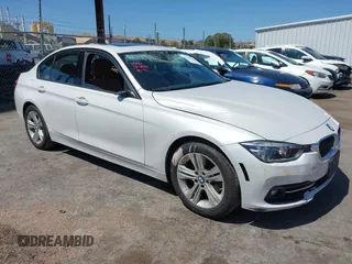 2016 BMW 3 Series 328i z VIN WBA8E9C53GK647973, wystawiony jako IAAI lot #42315493 z przebiegiem 57 412 mil mil oraz . Historia ofert i sprzedaży dostępna na DreamBid. Obrazek 1.