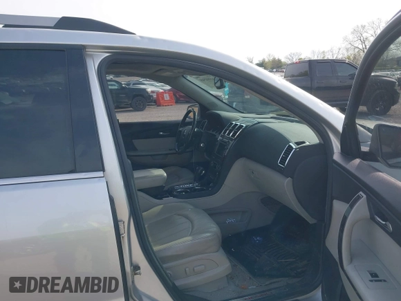 2011 GMC Acadia Denali with VIN 1GKKVTED3BJ297385, listed as a IAAI auction lot 41990548 with 204,333 mi miles. Bid and sale history available at carsss.com. Image 5.