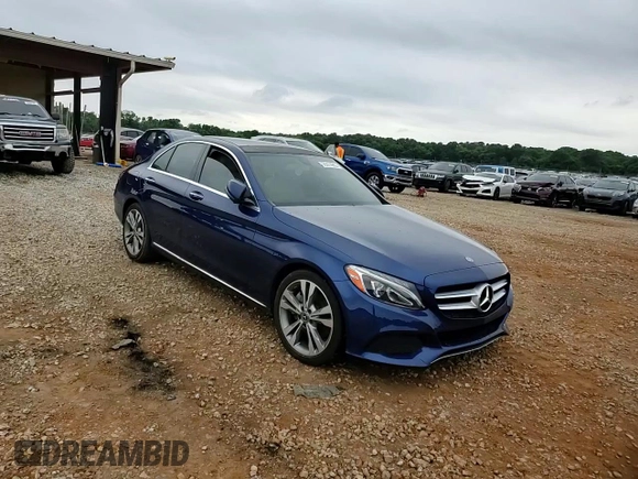 2018 Mercedes-Benz C 300 z VIN 55SWF4JB6JU240347, wystawiony jako Copart lot #55874985 z przebiegiem 101 697 mil mil oraz Szkoda całkowita • Salvage title. Historia ofert i sprzedaży dostępna na DreamBid. Obrazek 13.
