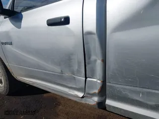 2010 Dodge Ram 1500 Sport with VIN 3D7JV1ET4AG106498, listed as a IAAI auction lot 40344688 with 158,660 mi miles. Bid and sale history available at carsss.com. Image 20.