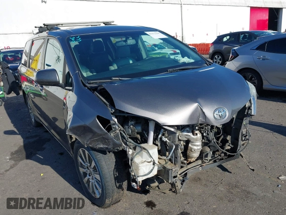 2017 Toyota Sienna LE with VIN 5TDJZ3DC2HS154993, listed as a IAAI auction lot 41372165 with 151,300 mi miles. Bid and sale history available at carsss.com. Image 6.