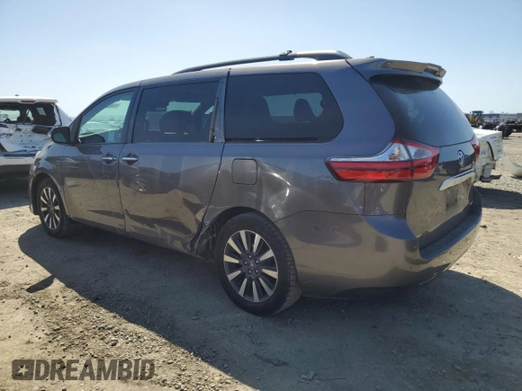 2018 Toyota Sienna XLE Auto Access Seat с VIN 5TDYZ3DC7JS954063, выставлен на аукционе Copart как лот 49421995 с пробегом 112 772 миль миль и Списание • Salvage title. История ставок и продаж доступна на DreamBid. Изображение 2.