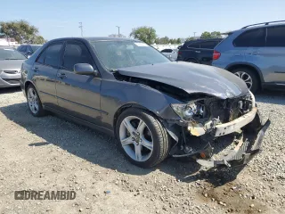 2002 Lexus IS 300/350 z VIN JTHBD192320043367, wystawiony jako Copart lot #50256315 z przebiegiem 240 104 mil mil oraz Szkoda całkowita • Salvage title. Historia ofert i sprzedaży dostępna na DreamBid. Obrazek 4.
