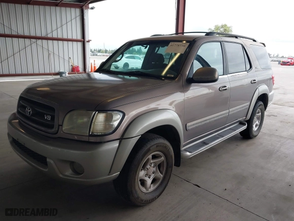 2001 Toyota Sequoia SR5 with VIN 5TDZT34A31S056662, listed as a IAAI auction lot 41778730 with 287,065 mi miles. Bid and sale history available at carsss.com. Image 2.