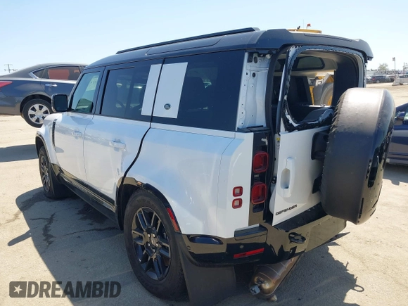2024 Land Rover Defender X-Dynamic SE with VIN SALE27EU5R2352344, listed as a IAAI auction lot 42314350 with 12,517 mi miles and . Bid and sale history available at DreamBid. Image 3.