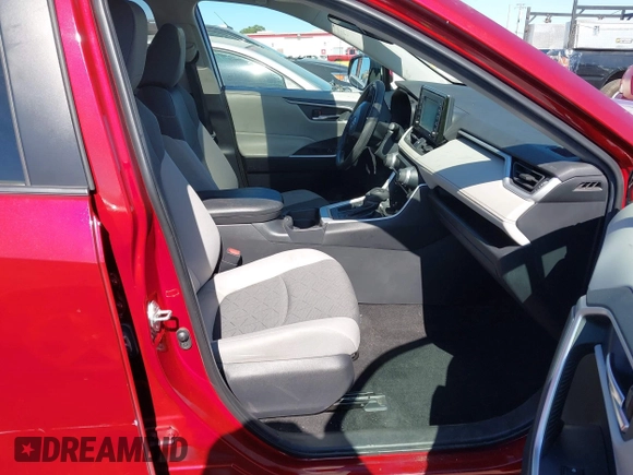 2020 Toyota RAV4 XLE with VIN 2T3W1RFV2LW077919, listed as a IAAI auction lot 42531056 with 74,223 mi miles and . Bid and sale history available at DreamBid. Image 5.