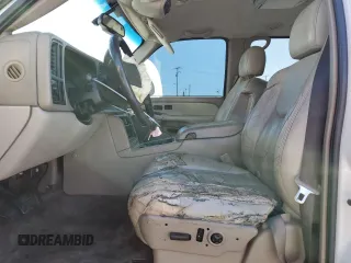 2003 Chevrolet Suburban LT with VIN 3GNEC16T73G246667, listed as a Copart auction lot 50145264 with 251,057 mi miles and Salvage Title. Bid and sale history available at carsss.com. Image 7.