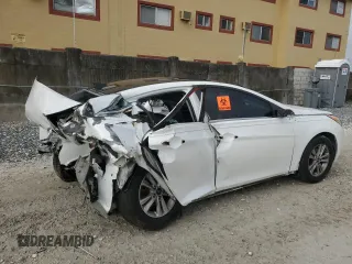 2013 Hyundai Sonata Limited z VIN 5NPEC4AC0DH689589, wystawiony jako Copart lot #59900595 z przebiegiem 113 269 mil mil oraz Szkoda całkowita • Salvage title. Historia ofert i sprzedaży dostępna na DreamBid. Obrazek 3.