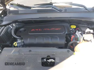2018 Jeep Compass Altitude with VIN 3C4NJDBB2JT230751, listed as a IAAI auction lot 41671850 with 253,221 mi miles and . Bid and sale history available at carsss.com. Image 10.